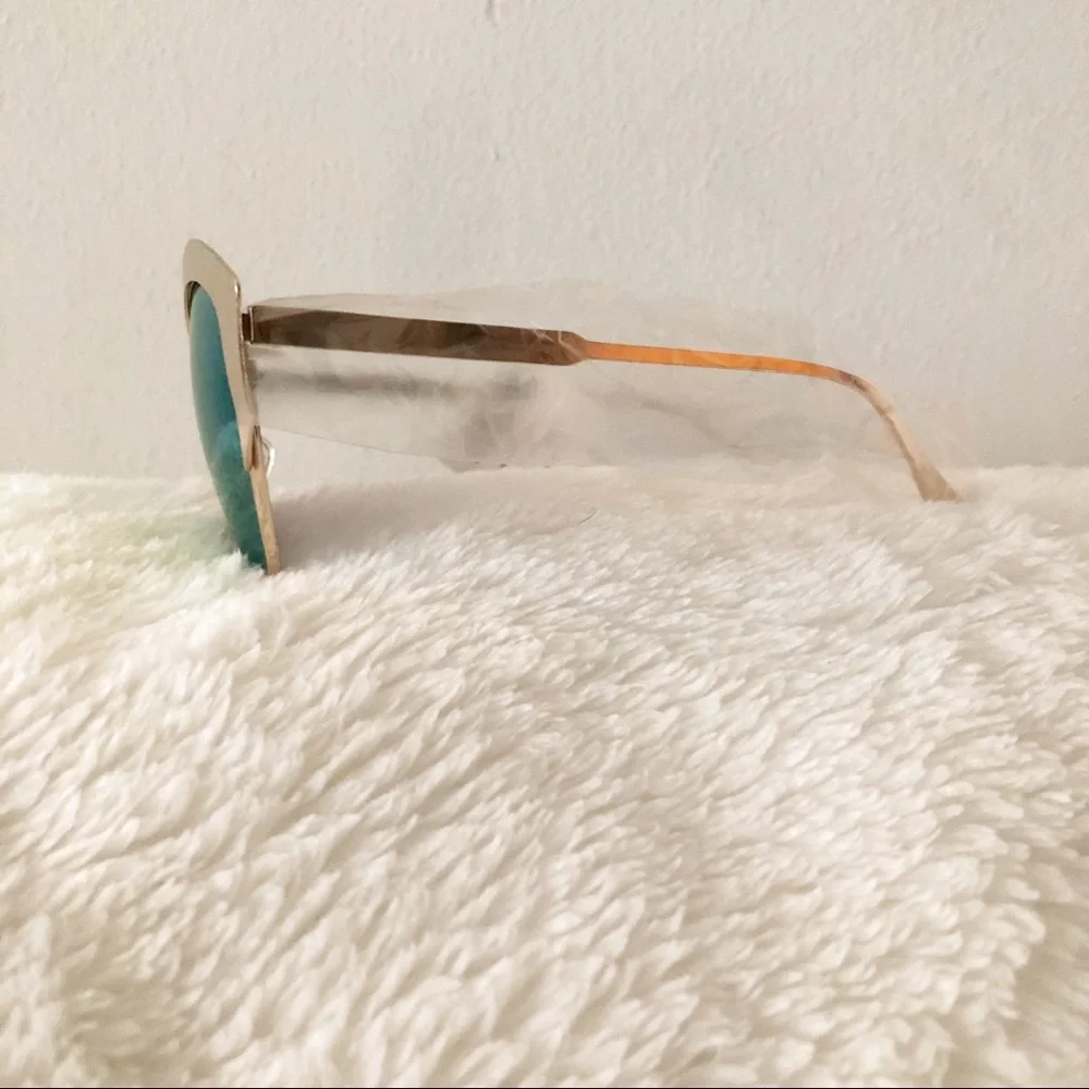 NWT JOES'S JEANS Gold Metallic Sunglasses